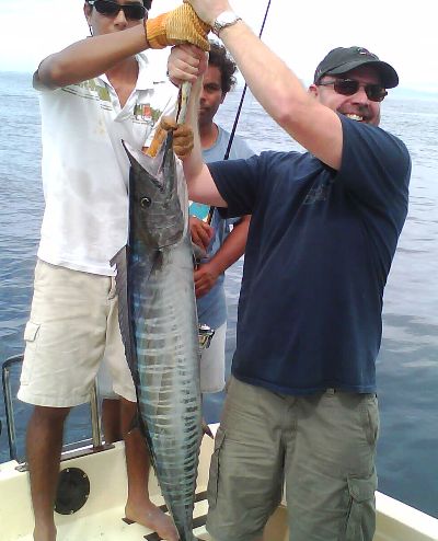 Playas del Coco Papagayo Gulf inshore fishing charters for wahoo, red snapper, roosterfish, bonitos and more